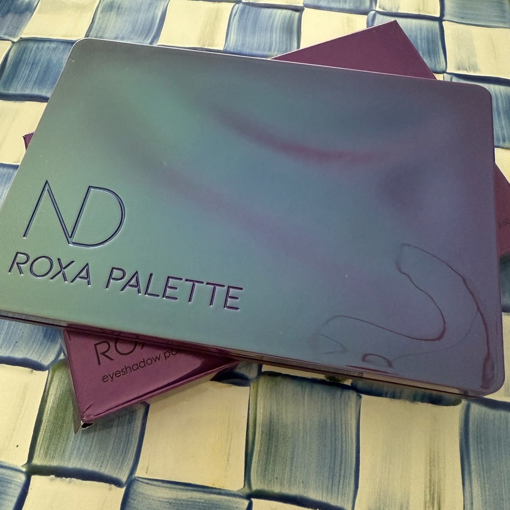 Natasha Denona Purple Eyeshadow Palette
